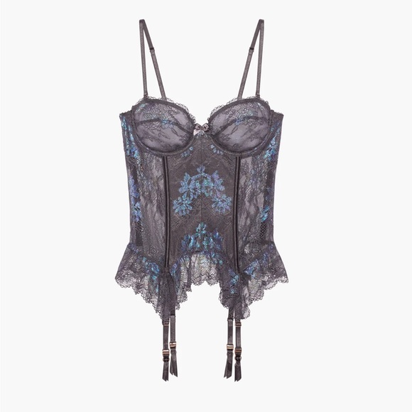 Savage X Fenty Living in the Clouds Iridescent Lace Bustier & Panty Set - Picture 8 of 17